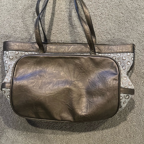 Women’s Guess Purse Handbag. - Picture 3 of 7